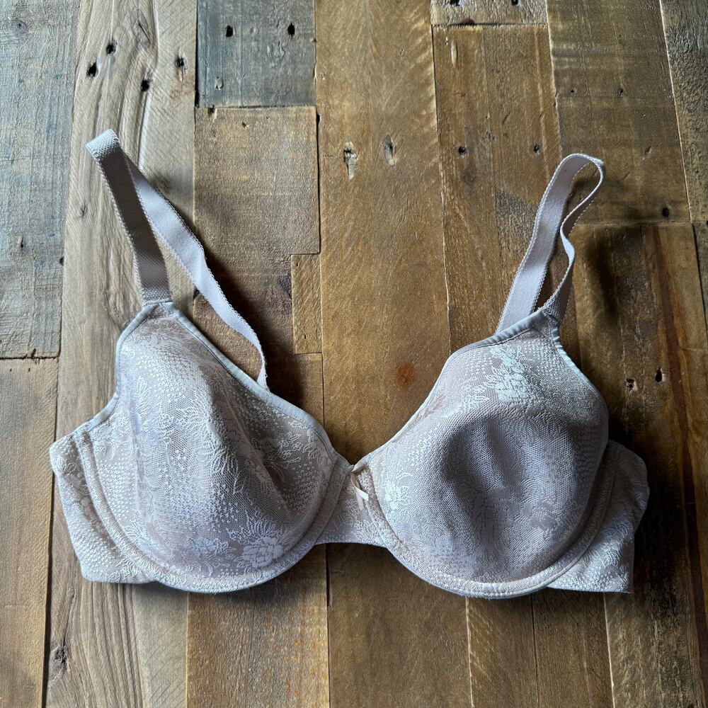 Wacoal Lace Bra Womens 40C clear and classic nude intimate adjustable 853244